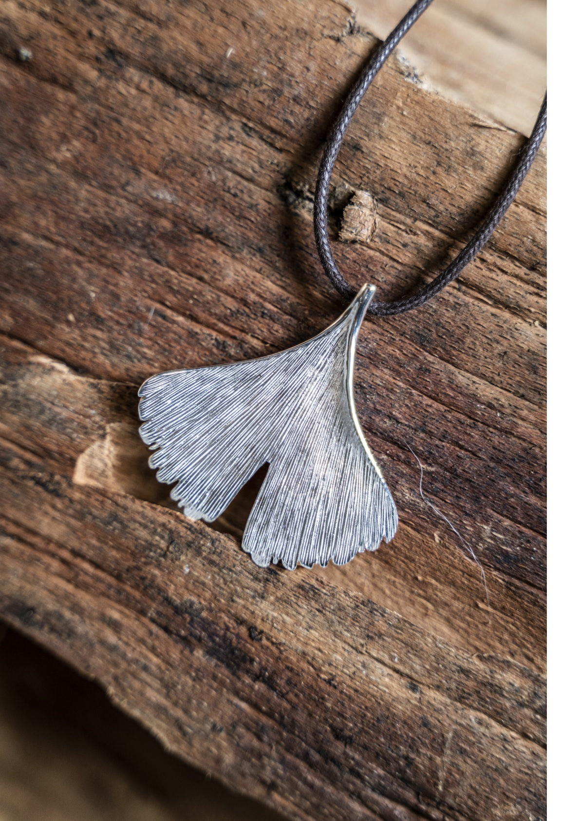 Anhänger Ginkgo-Blatt / groß